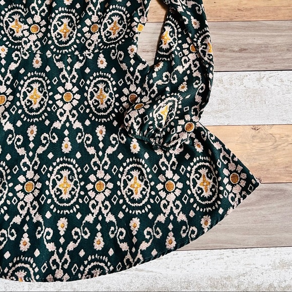 SOLD. Forever 21 lightweight Art Deco Print 
A-Line Dress Size Small - Picture 5 of 10